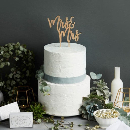 "Mrs & Mrs" Cake Topper