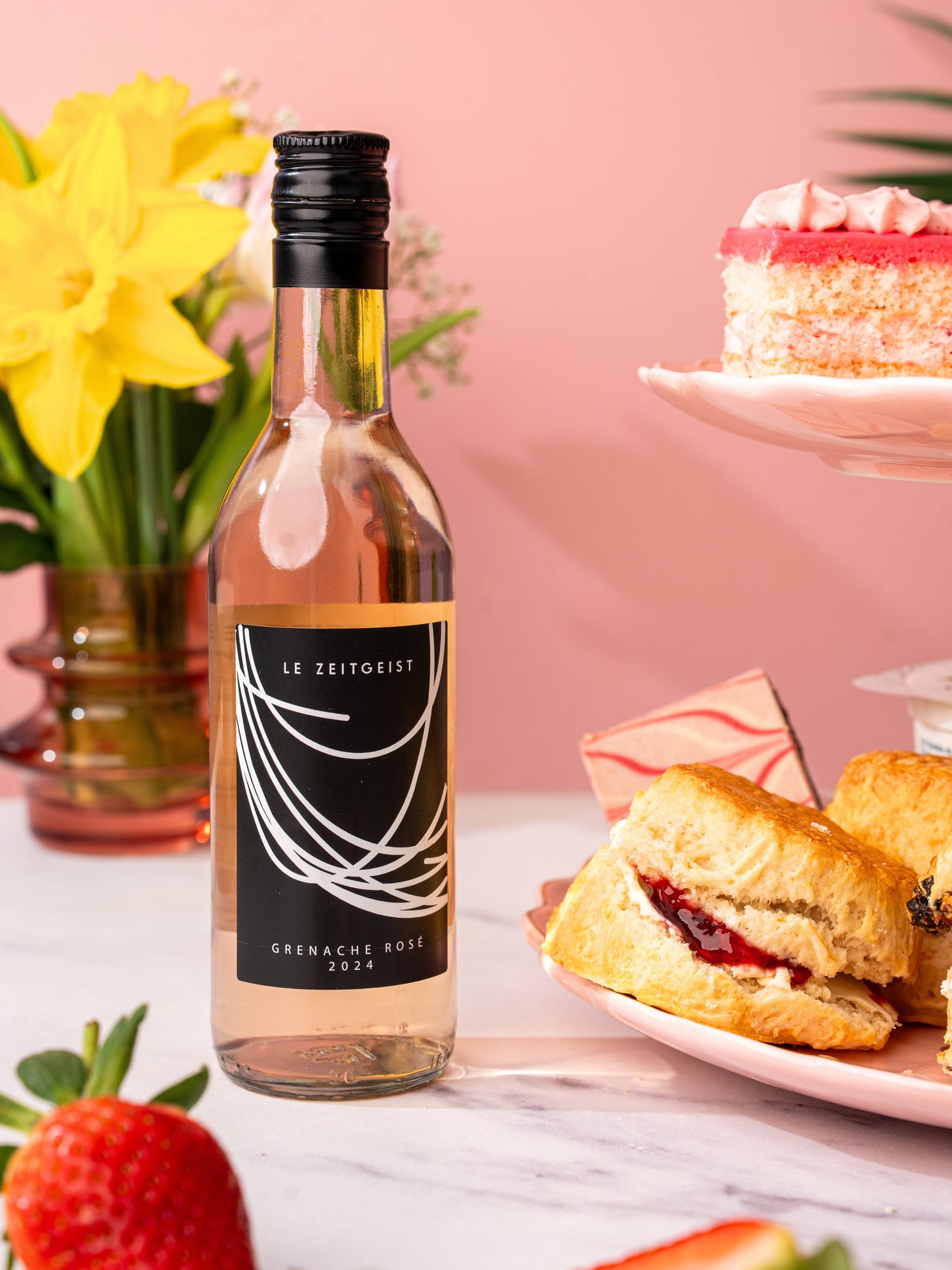 Rosé & Strawberry Sweet Treats Hamper