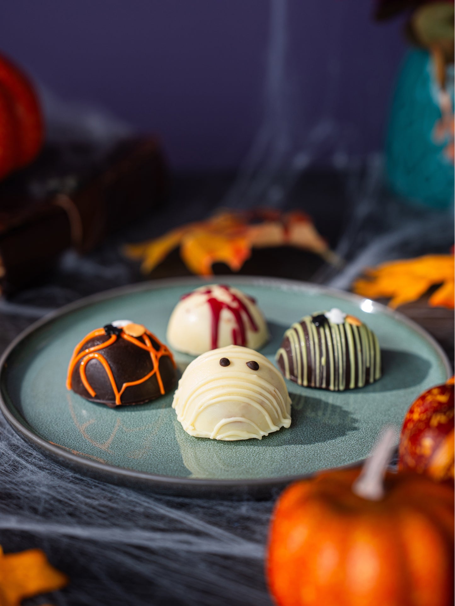 Halloween Cake Bites