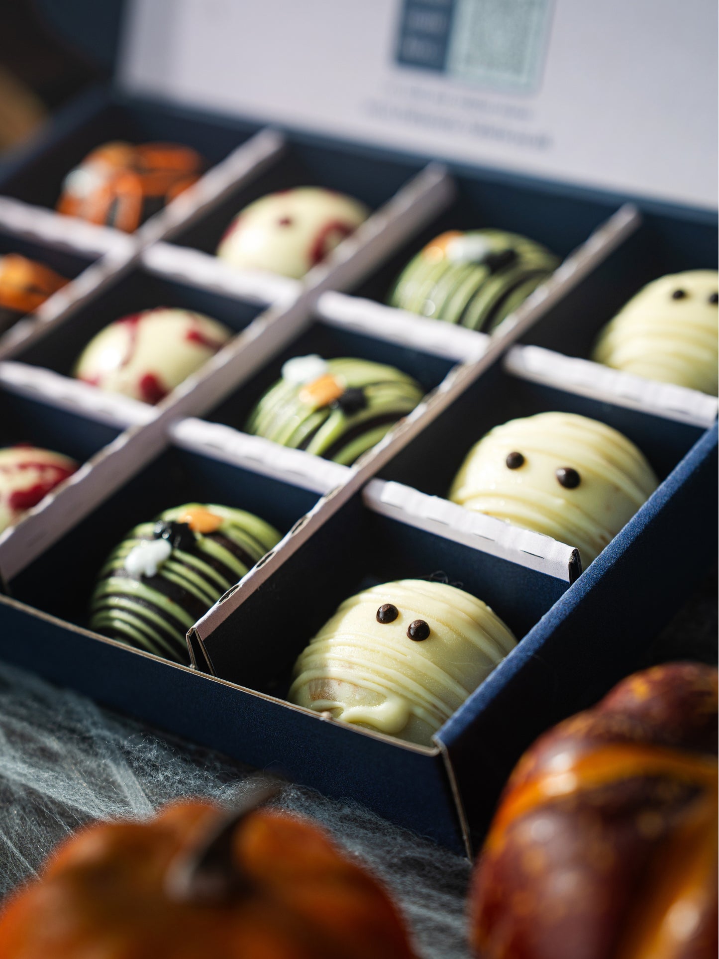 Halloween Cake Bites