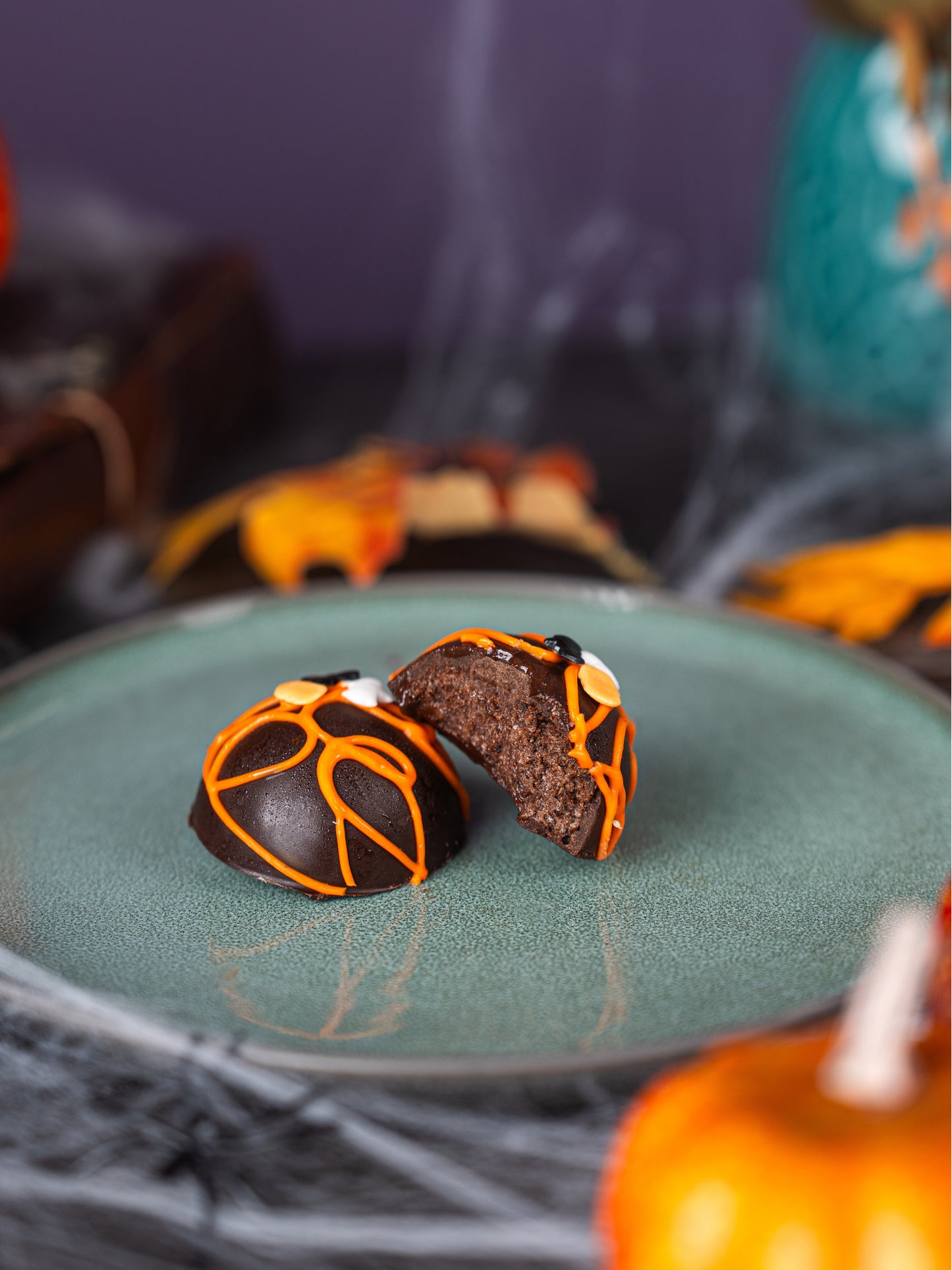 Halloween Cake Bites