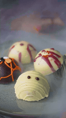 Halloween Cake Bites