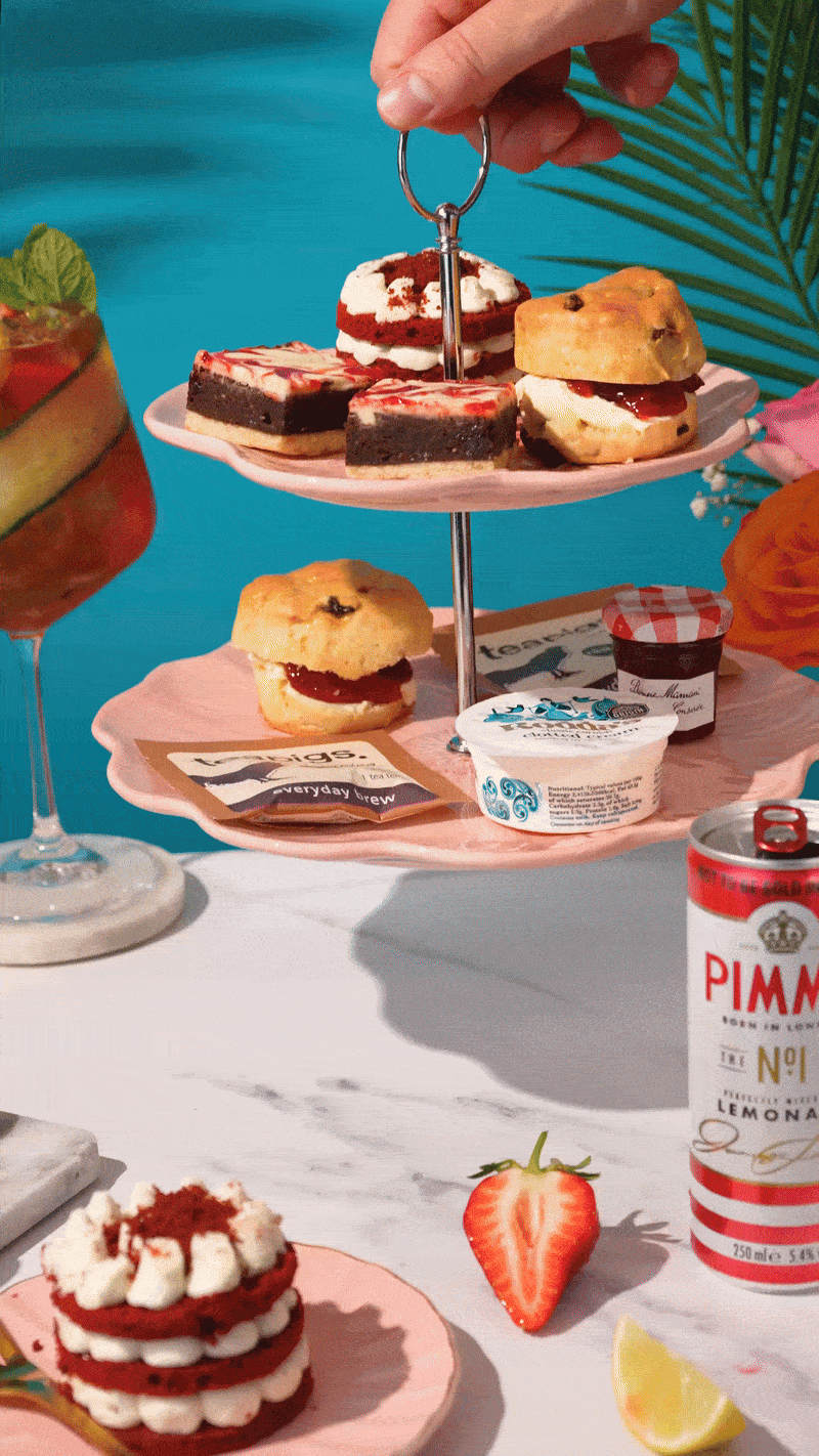 Deluxe Summer Afternoon Tea & Pimm’s Hamper