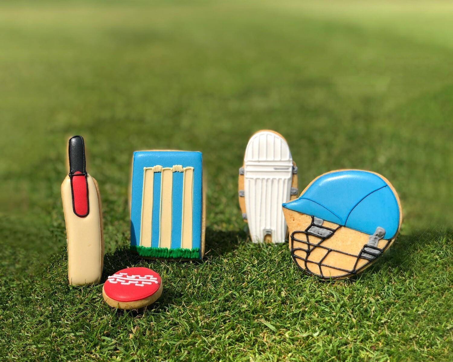 Patisserie Valerie's handmade Biscuiteers Cricket Hand-Iced Letterbox Biscuits 60g cake delivery 