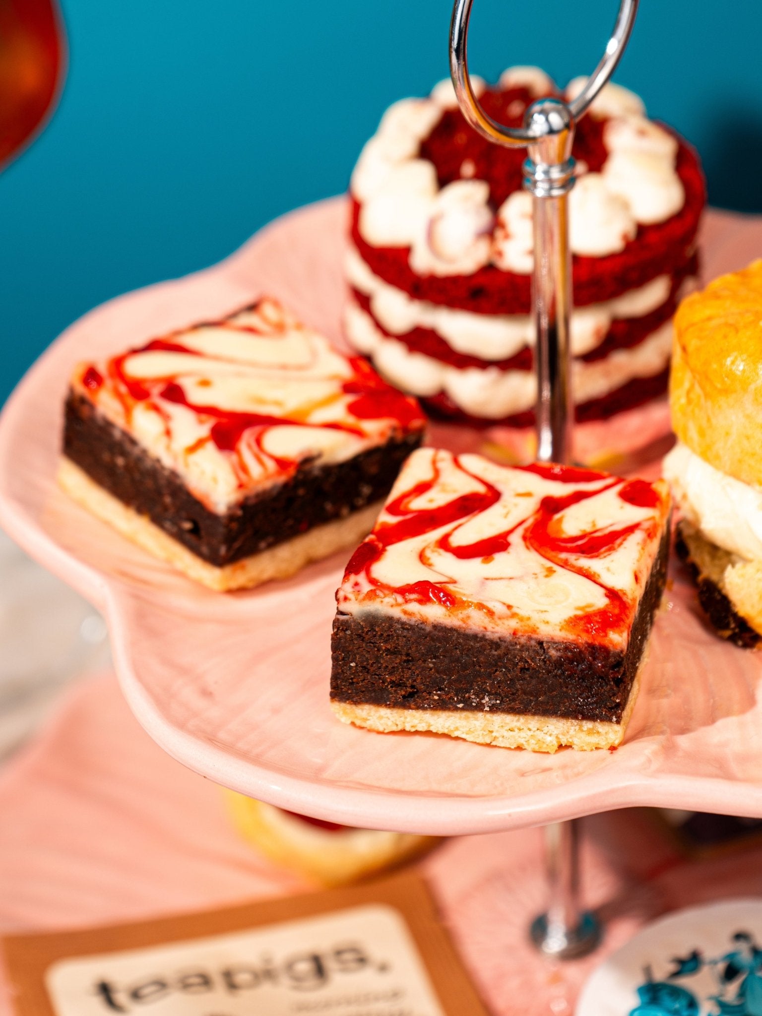 Deluxe Summer Afternoon Tea & Pimm’s Hamper - Patisserie Valerie